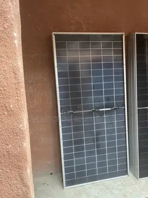 650w Jinko Solar Panel