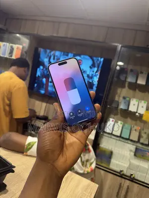 Apple iPhone 16 128 GB Green