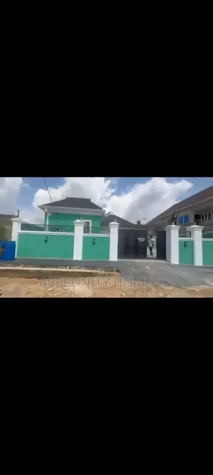 4bdrm Bungalow in Niyi Ishola Estate, for sale