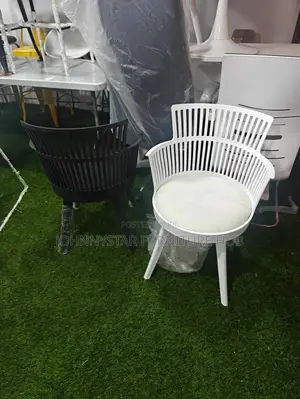 Plastic and Rubber With Fabric Cushion Restaurant Chairs