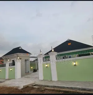 4bdrm Bungalow in Niyi Ishola Estate, for sale