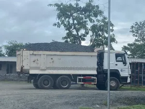High-Quality Crushed Granite Chips for Aggregate
