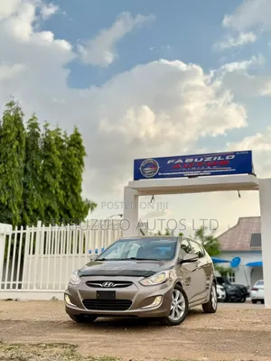 Hyundai Accent 2012 Beige