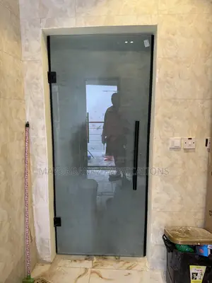 10mm Frosted Door