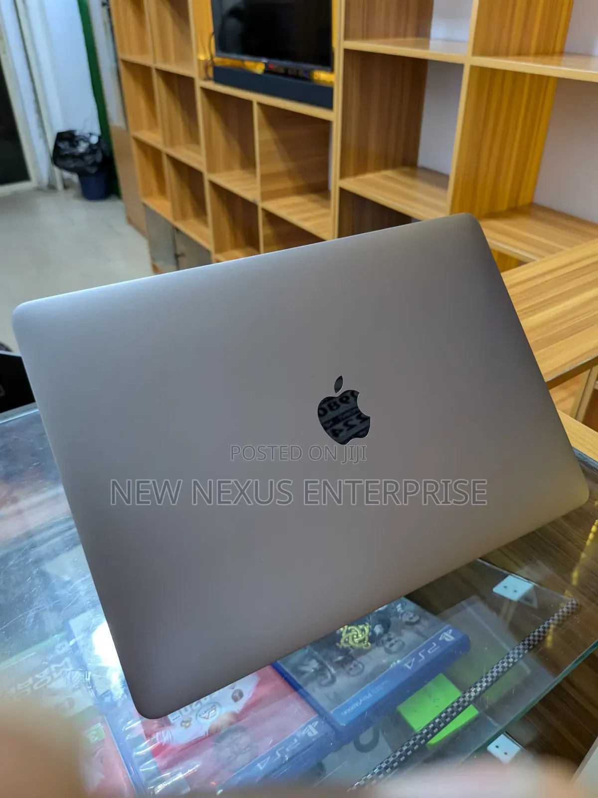 Laptop Apple MacBook 2018 8GB Intel Core i5 SSD 256GB