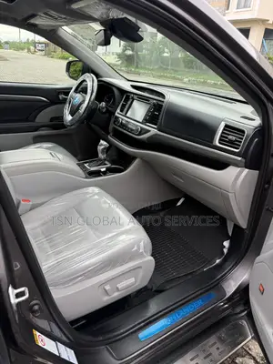 Toyota Highlander Limited Platinum 2019 Gray