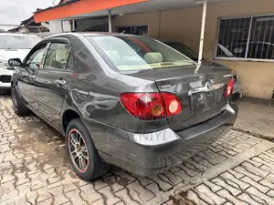 Toyota Corolla 2007 Gray