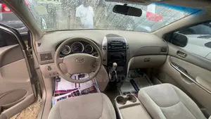 Toyota Sienna CE AWD 2006 Gold