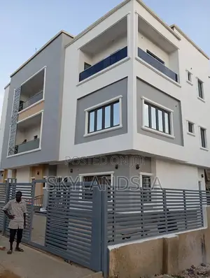 9bdrm Duplex in Cbn Smart City, Asokoro for sale