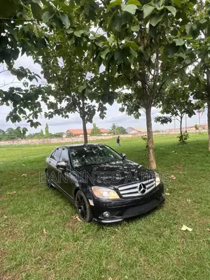 Mercedes-Benz C300 Luxury Sedan AWD (3.0L 6cyl 7A) 2009 Black