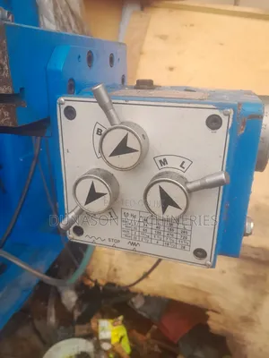 Universal Milling Machine