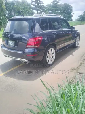 Mercedes-Benz GLK-Class 350 2010 Black