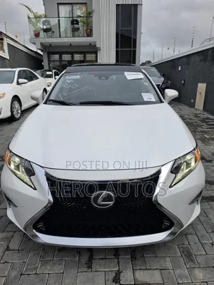 Lexus ES 2016 White