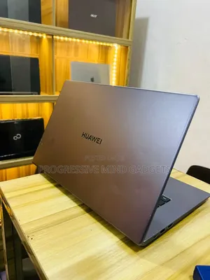 Laptop Huawei Matebook D 15 8GB AMD Ryzen 5 SSD 256GB