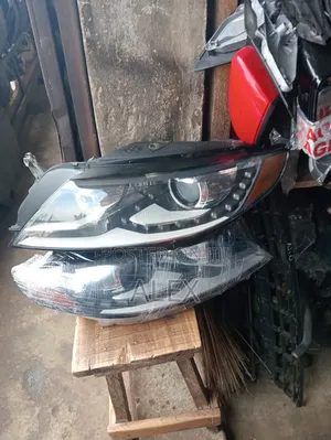 Set of Head Light Passat Cc 2013 2016