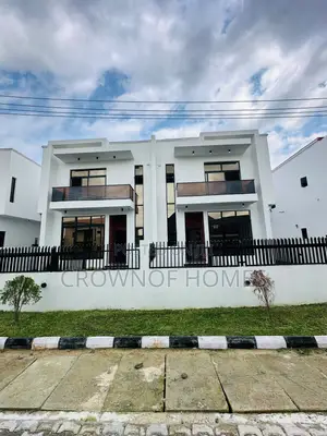 4bdrm Duplex in Sangotedo for sale