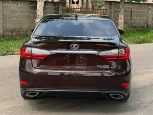 Lexus ES 2017 Brown
