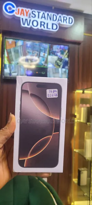 New Apple iPhone 16 Pro Max 256 GB Gold