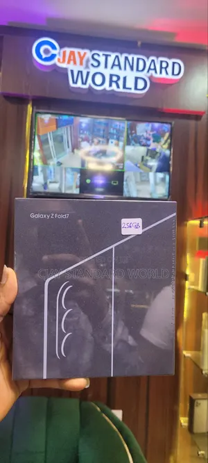 New Samsung Galaxy Z Fold7 256 GB Blue