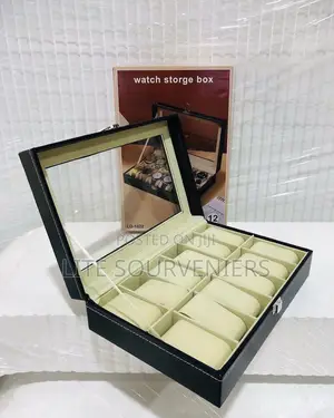 12 Slot Watch Organizer