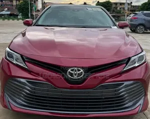 Toyota Camry 2018 Red