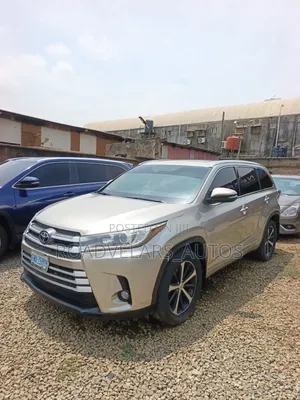 Toyota Highlander 2014 Gold