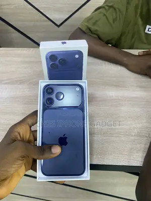 Apple iPhone 17 Pro Max 1 TB Blue