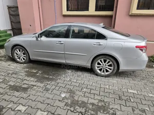 Lexus ES 350 2010 Silver