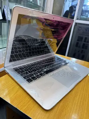 Desktop Computer Apple 8GB Intel Core i5 SSD 256GB