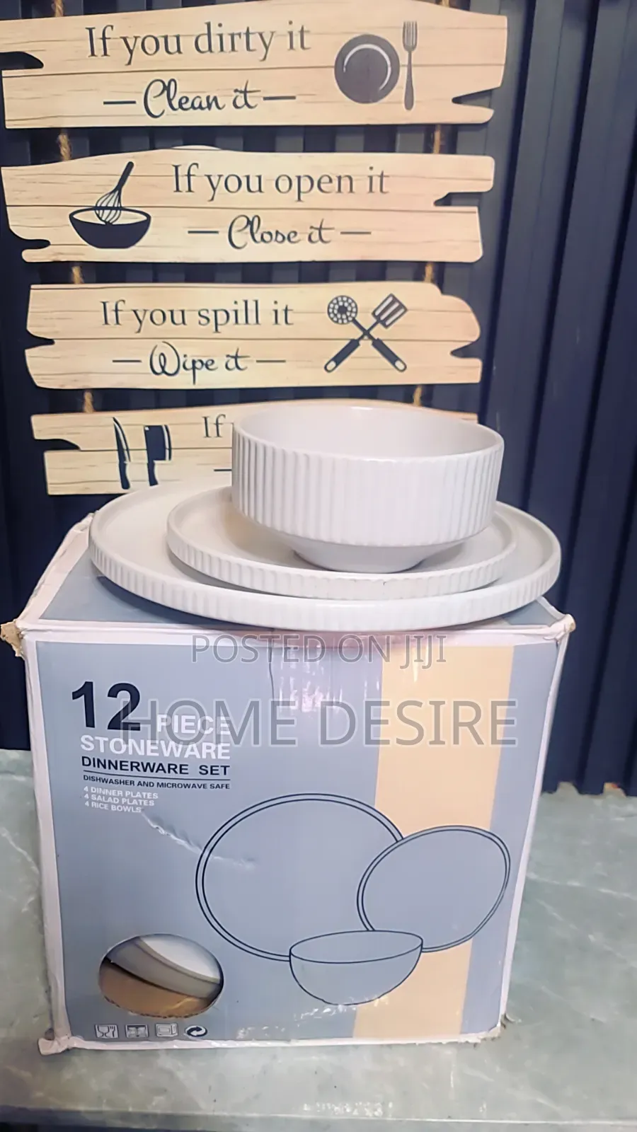 Stoneware Dinner Set