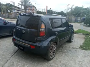 Kia Soul 2010 Blue