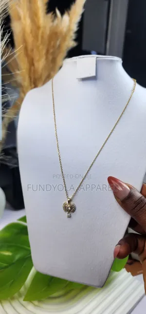 Non-Tarnishing Zirconia Bowtie Necklace