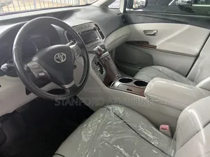 Toyota Venza 2012 Silver