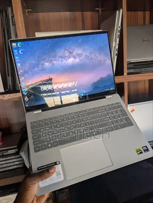 Laptop HP OmniBook 7 16" 16GB Intel Core Ultra 7 SSD 1T