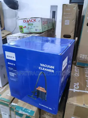 Maxi Vacuum Cleaner for Dust Liquid Spills