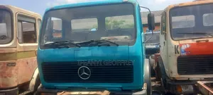 Mercedes Benz Truck
