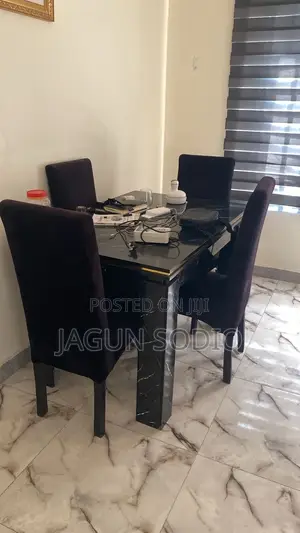 Dinning Table