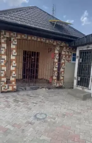 3bdrm Bungalow in Agbarho, Warri for sale