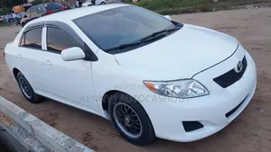 Toyota Corolla 2010 White