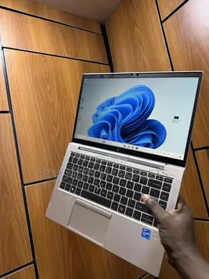 Laptop HP EliteBook 840 G8 16GB Intel Core i5 SSD 256GB