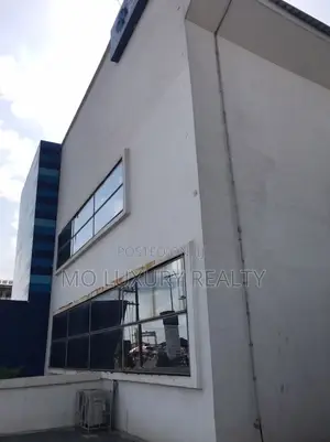 Open Plan Office Space 278.93 SQM Suitable for Coperate Office.