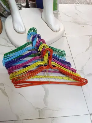12pcs Coated Iron Hangers