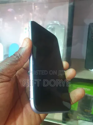 Apple iPhone 11 64 GB Purple