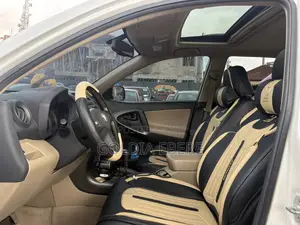 Toyota RAV4 2012 White