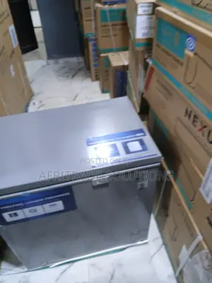 Keep Food Fresher Longer With Midea 198l Chest Freezer