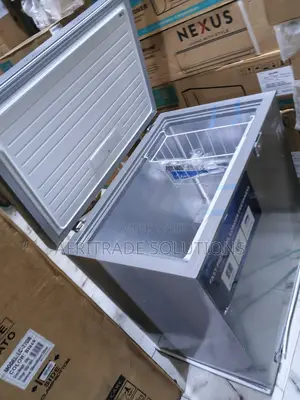 Midea 198l Freezer for Everyday Food Preservation