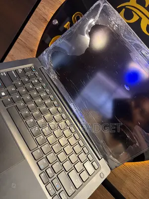 Laptop Dell Latitude 7390 8GB Intel Core i5 SSD 256GB