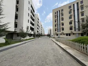 2bdrm Apartment in Surulere for sale