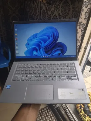 Laptop Asus ROG Strix G16 G614 4GB Intel Pentium SSD 128GB
