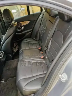 Mercedes-Benz C300 Luxury 4dr AWD 4Matic Sedan (2.0L 4cyl 7A) 2015 Gray